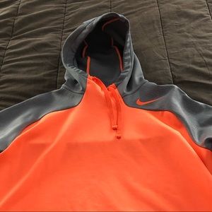 Nike pullover